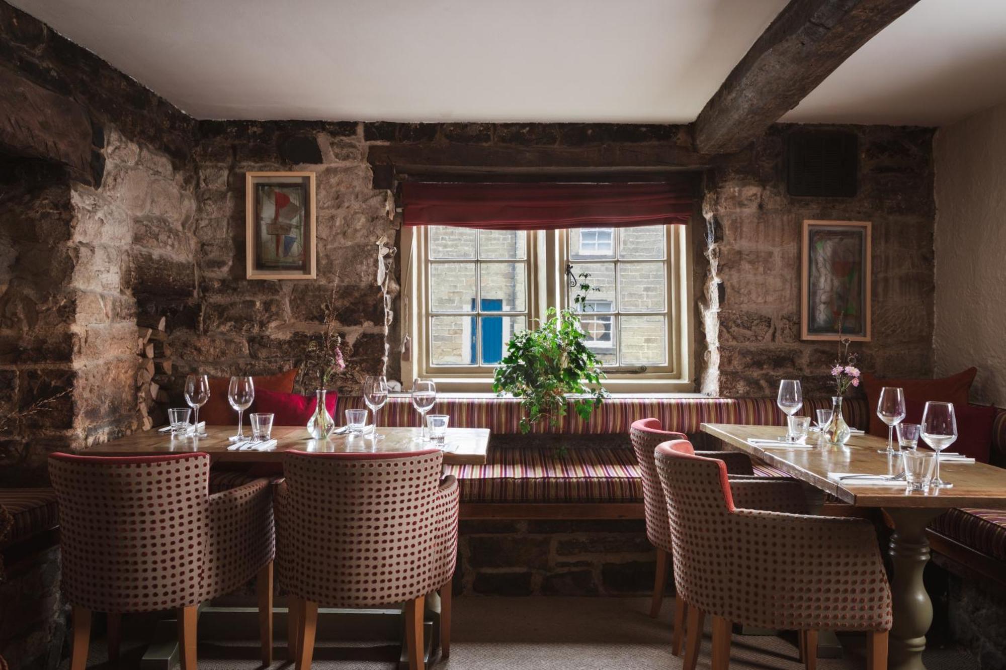 The Beeley Inn - Chatsworth Exterior photo