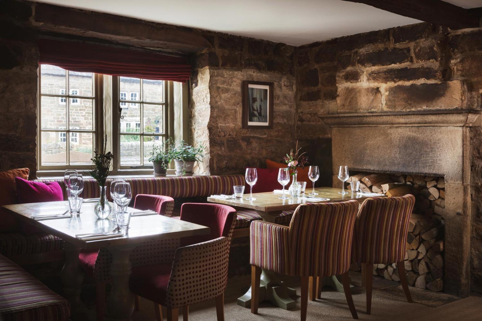 The Beeley Inn - Chatsworth Exterior photo