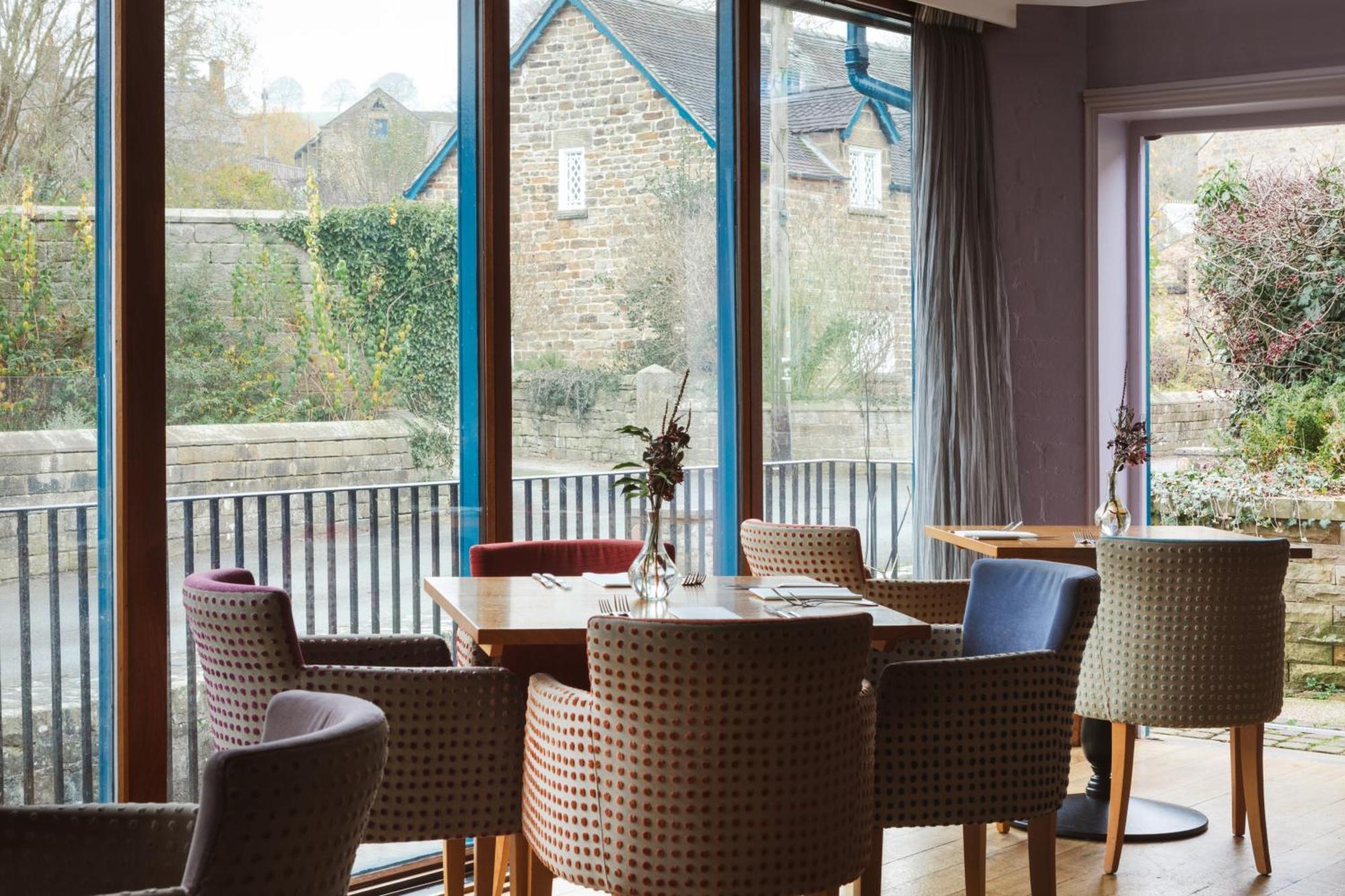 The Beeley Inn - Chatsworth Exterior photo